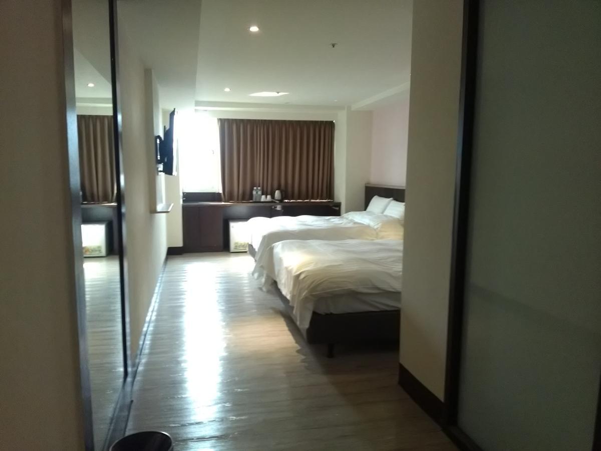Dengfeng Milan Business Hotel Huwei Экстерьер фото
