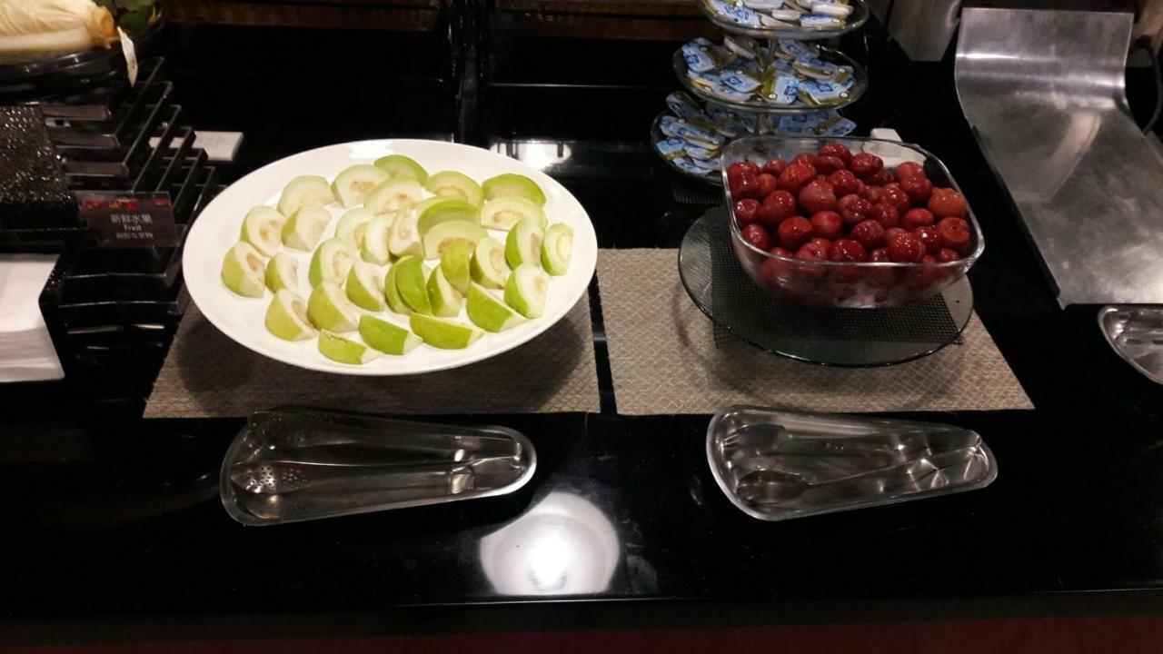 Dengfeng Milan Business Hotel Huwei Экстерьер фото